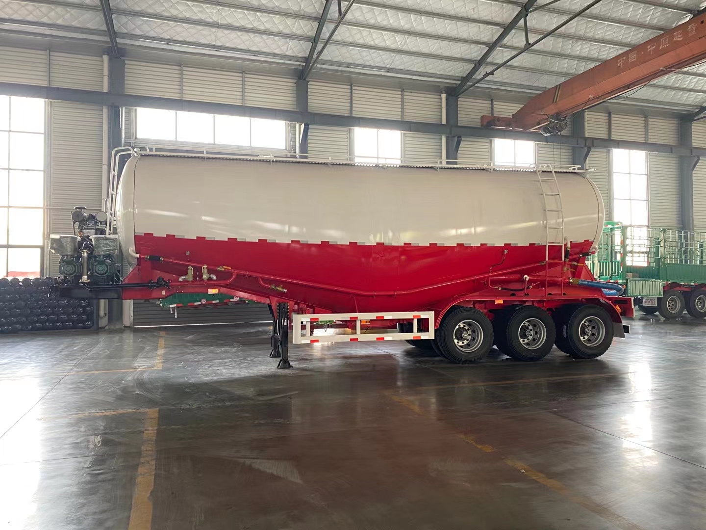 3 Axles Bulk Cement Tanker Trailer